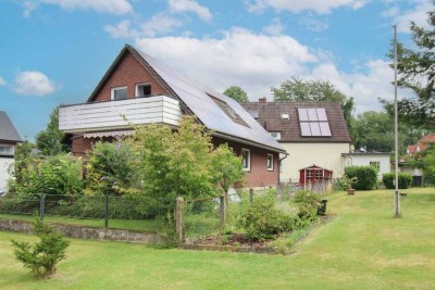 Familienidyll mit Garten in urbaner Lage