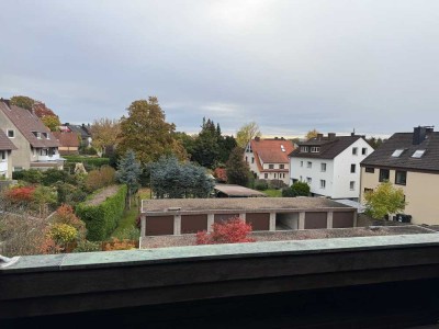 Gemütliche 2-ZKB-Wohnung im DG mit großer Loggia in Schildesche