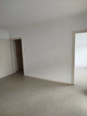 Ab sofort verfügbar 2 ZKB absoluter FH Nähe mit Balkon sucht neuen Mieter