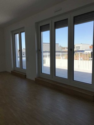 2 Zimmer - Penthouse mit großer Terrasse & Einbauküche inklusive