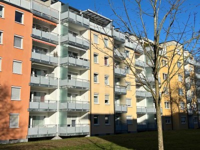 Stilvolle 114 m2 Dachterrassen-ETW in der Stadt Deggendorf m. Südlage, modernisiert u. Lift!