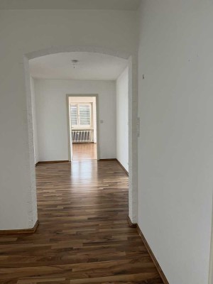 3 Zimmer  DG Wohnung Nähe Nobilia/Bertelsmann