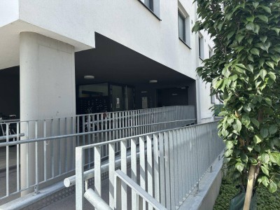 Coole 2-Zimmer-Wohnung mit 2 Mega Terrassen, Top Infrastruktur. Im Zentrum von Eisenstadt.