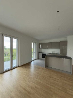 Exklusive 4 Zimmerwohnung mit 2 Balkonen und Flussblick