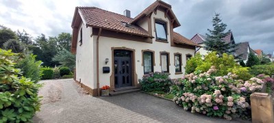 Einfamilienhaus in zentraler Lage in 24855 Jübek