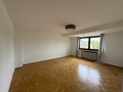 Schöne Zwei-Raum-Wohnung mit Wohnküche mitten in Rüttenscheid!