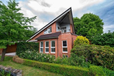 Provisionsfrei: Besonderes Architektenhaus in bevorzugter Lage