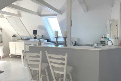 Geschmackvolle 2,5-Zimmer-DG-Wohnung mit Garten & Terrasse in Harrislee (WG geeignet)