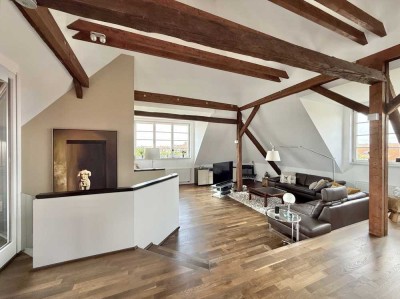 4-Zimmer-Dachgeschoss-Maisonette-Traum mit reizvollem Ausblick über die Dächer der Südstadt