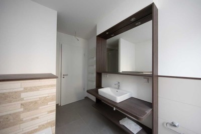 *Erstbezug Neubau KfW 40* Balkon / Tageslichtbad / keine Index- oder Staffelmiete