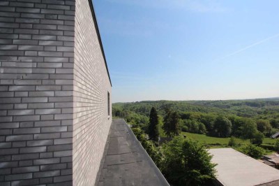 ELEGANTES MEHRFAMILIENHAUS MIT NEUN WOHNUNGEN - ELEGANZ UND KOMFORT VEREINT!
Mehrfamilienhaus