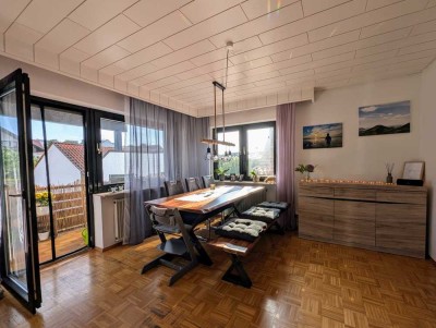 Freundliche und gepflegte 5-Zimmer-Wohnung mit Einbauküche in Ubstadt-Weiher