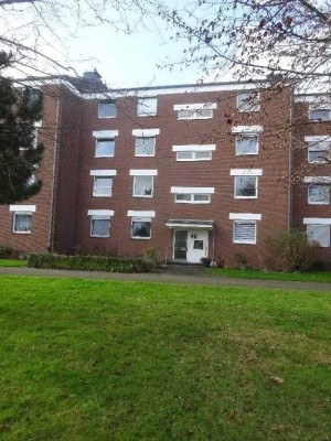 Komplett möblierte 2,5-Zimmer-Wohnung in Düsseldorf (warm, inkl. Heizung und Internet)