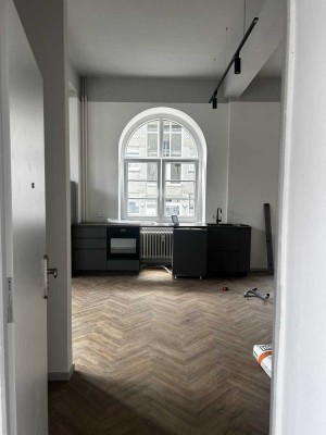 Exklusive 2-Raum-Loft-Wohnung mit gehobener Innenausstattung in Krefeld