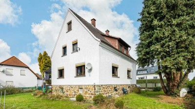 Einfamilienhaus mit großem Garten in Schwalbach