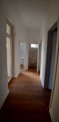 Sanierte Altbauwohnung mit Balkon im Bielefelder Westen