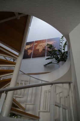 Moderne Maisonettewohnung mit zwei Balkonen, Tiefgarage & Toplage im Grafischen Viertel (Zentrum-Ost