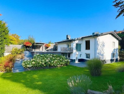 Exklusives Einfamilienhaus mit Poollandschaft und Wellnessbereich in Cappel