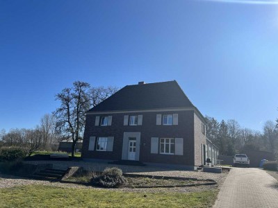 Herrschaftliches Bauernhaus in bester Lage am Reichswald