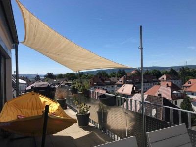 Helle möblierte Rooftop Wohnung mit großem Balkon und Stellplatz zur Untermiete
