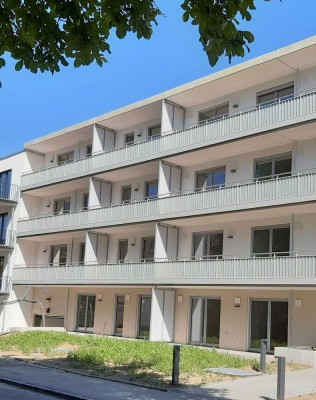 2-Zimmerwohnung - mit Balkon und Einbauküche - zentral gelegen