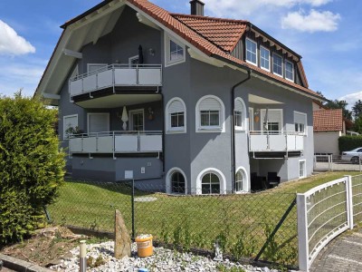 Wunderschönes 3-Parteienhaus, aktuell eine 100 m2 frei! Für Geldanleger u. Investoren sowie Privat!