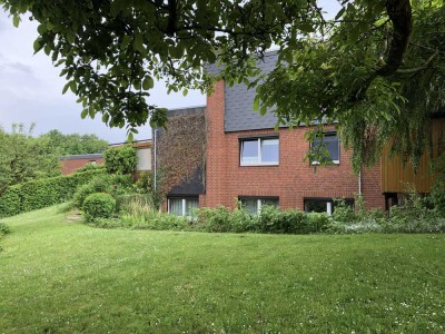 Reihenendhaus frisch renoviert in Top-Lage mit neuer Wärmepumpen-Heizung