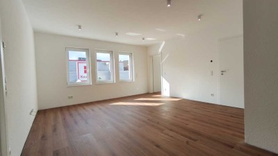 Erstbezug nach Sanierung – Helle 2-Zimmer-Wohnung im Stadtzentrum