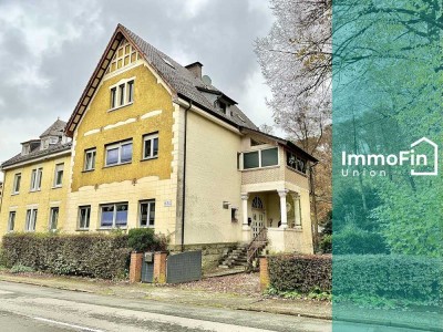 Zweifamilienhaus mit Charme – Ehemalige Schule als Kapitalanlage