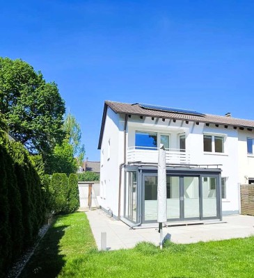 *Einziehen & Wohlfühlen *  Lichtdurchflutete DHH mit sonnigem Garten
