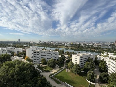 RESERVIERT, bitte keine Anfragen mehr! NUR MIT WOHNTICKET - Traumhafte 2-Zimmer-GEMEINDEWOHNUNG(!!!) mit Loggia und Weitblick – Top-Lage in Kaisermühlen (1220 Wien)