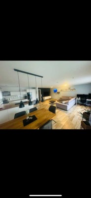 Wunderschöne 3 - Zimmer Wohnung