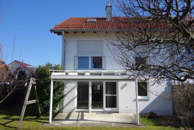 Ismaning: Moderne familienfreundliche DHH nahe Isar-Hochufer (provisionsfrei)