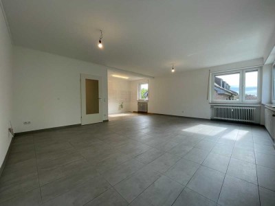 Ansprechende 2,5-Zimmer-Wohnung mit gehobener Innenausstattung mit Balkon in Baesweiler