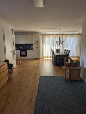 Freundliche 3-Zimmer-Wohnung mit gehobener Innenausstattung mit Balkon in Frechen