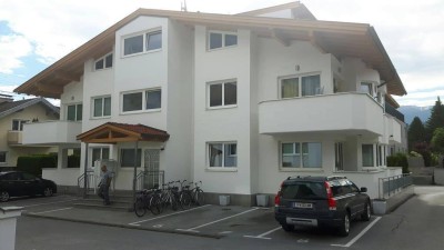 Schöne, ruhig gelegene Garconniere in Völs mit Balkon