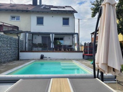Familienfreundlich mit Pool in Sankt Afra im Felde gelegen