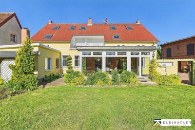 Mehr als ein Zuhause: Wohnhaus, Gewerbe & Scheune in einzigartiger Symbiose