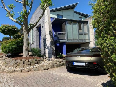 ***Attraktive Maisonette-Wohnung in moderner Architektur***