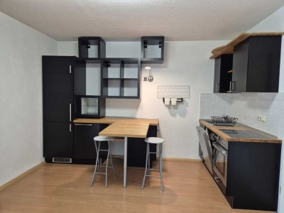Teilmöblierte 1-Zimmer-Hochparterre-Wohnung mit gehoben ausgestatteter Einbauküche in Bonn Endenich