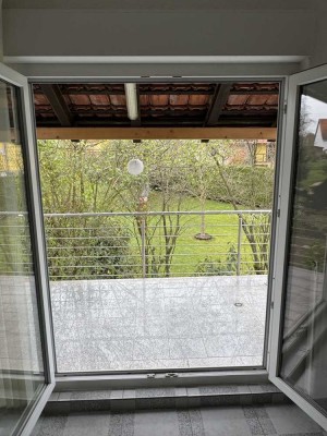 3 Zimmer Wohnung mit Balkon