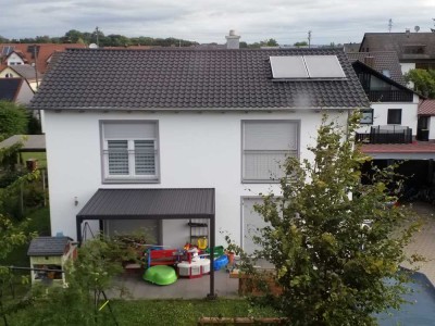 Ellgau: Neuwertiges, freistehendes Einfamilienhaus in ruhiger Lage zu vermieten!
