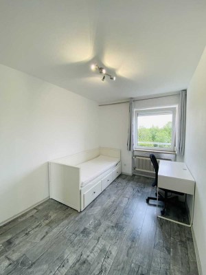WG: Modisches & charmantes Zimmer in Augsburg