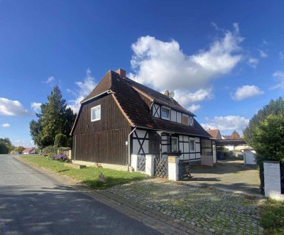 Romantische Doppelhaushälfte als Wohneigentum in Mariental zu verkaufen! Mit vielen Extras!