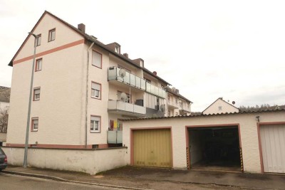 3-Zimmer-Wohnung mit Gartenanteil und Garage