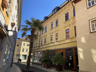 Ein Altbau, wie er im Buche steht - 3RW in der Fußgängerzone