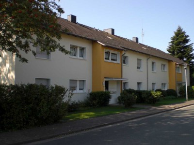 Helle Rentnerwohnung mit Balkon im EG mit WBS
