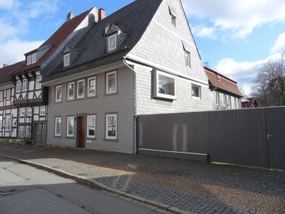 Ruhige Single-Wohnung mit Küche im Herzen der Stadt