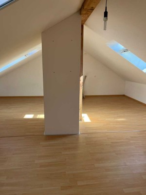 Charmantes Stadthaus in Toplage – Renditeobjekt mit über 4,5 % Bruttorendite