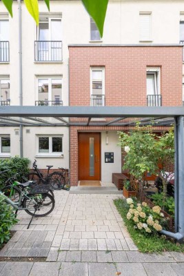 Zeitnah frei, neuwertiges lichtdurchflutetes Reihenmittelhaus im Quartier am Turm